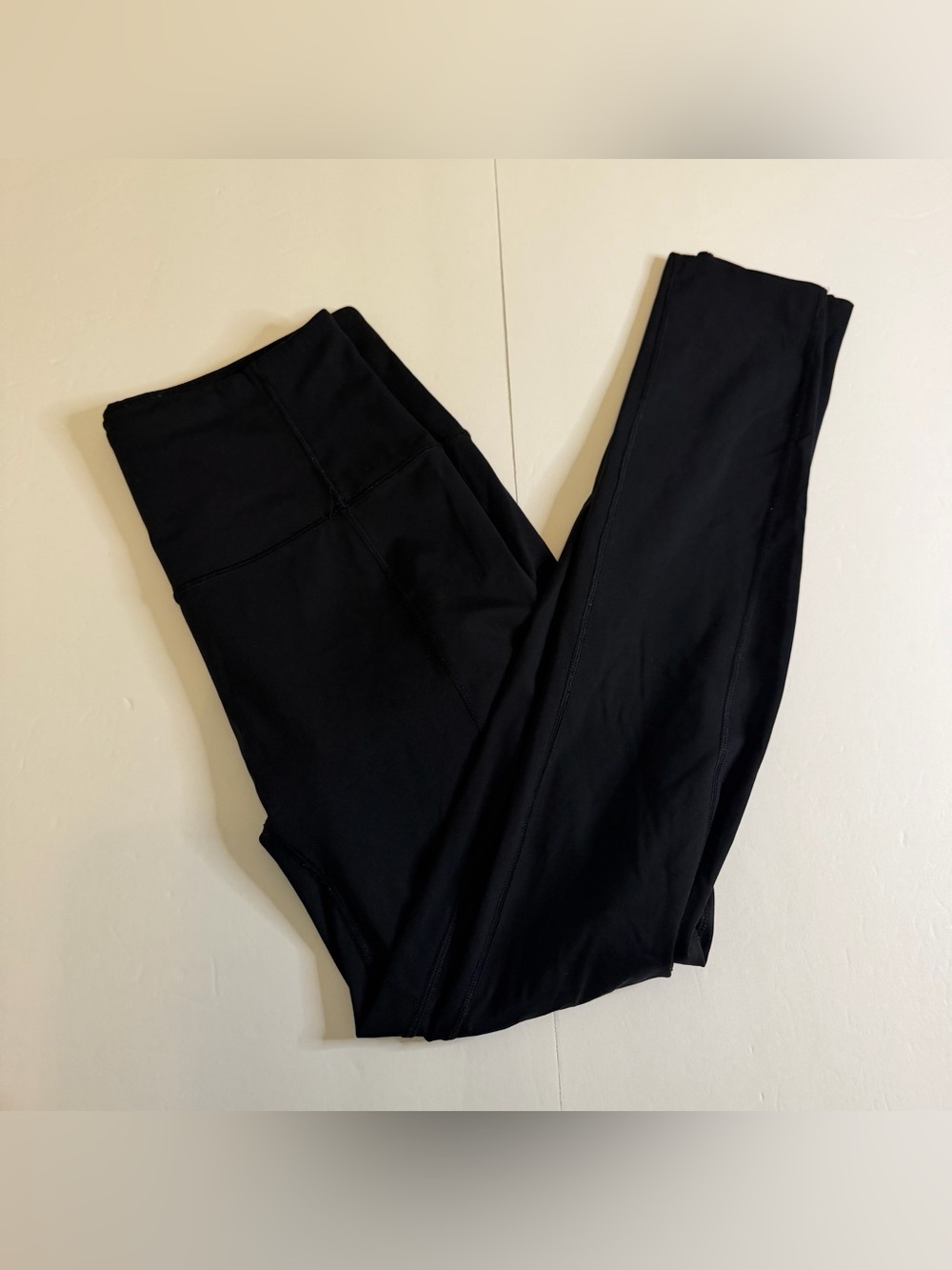 Lululemon Black High Rise Leggings Size 6 25” Raw Hem Activewear Yoga